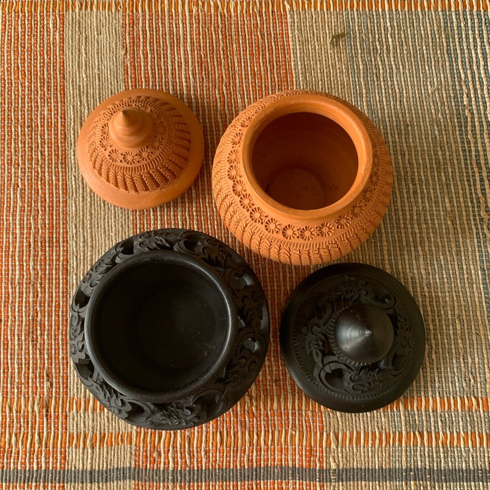 Handmade Clay Containers - Picture 3 of 3